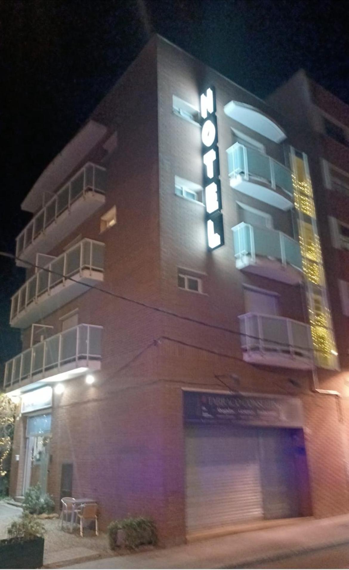 Hotel Cosmos